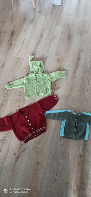3 gilets en Laine 18 mois
