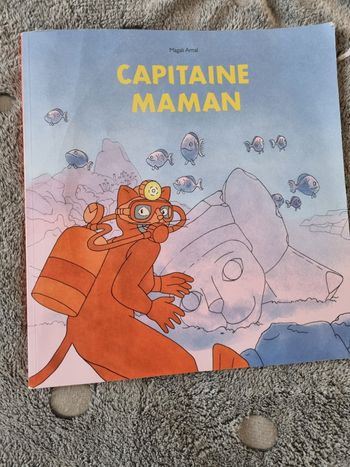 Livre capitaine Maman