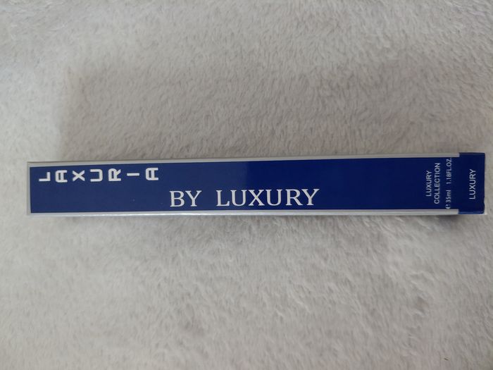 Laxuria Bleu Un Million
