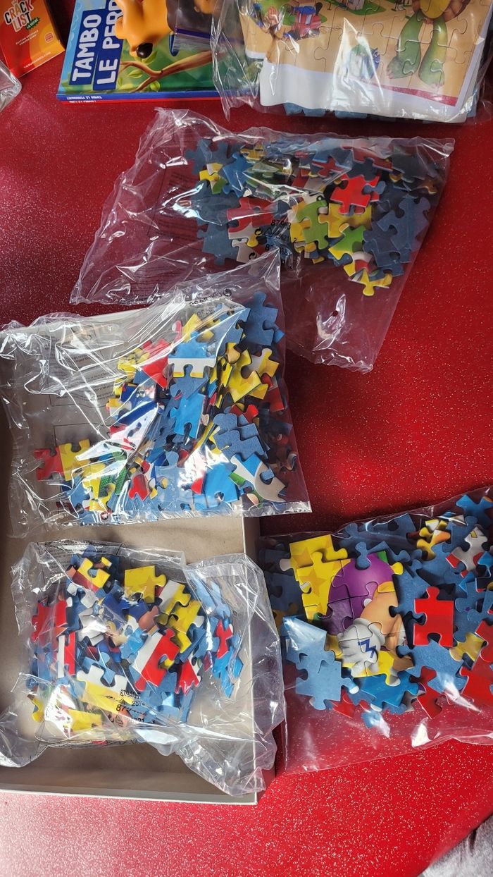 4 puzzles mario 4x 100 pièces - photo numéro 2