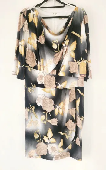 Robe cathaya élégante à motif floral – Taille 44