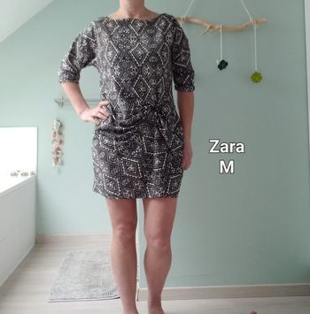 Superbe robe Zara taille M