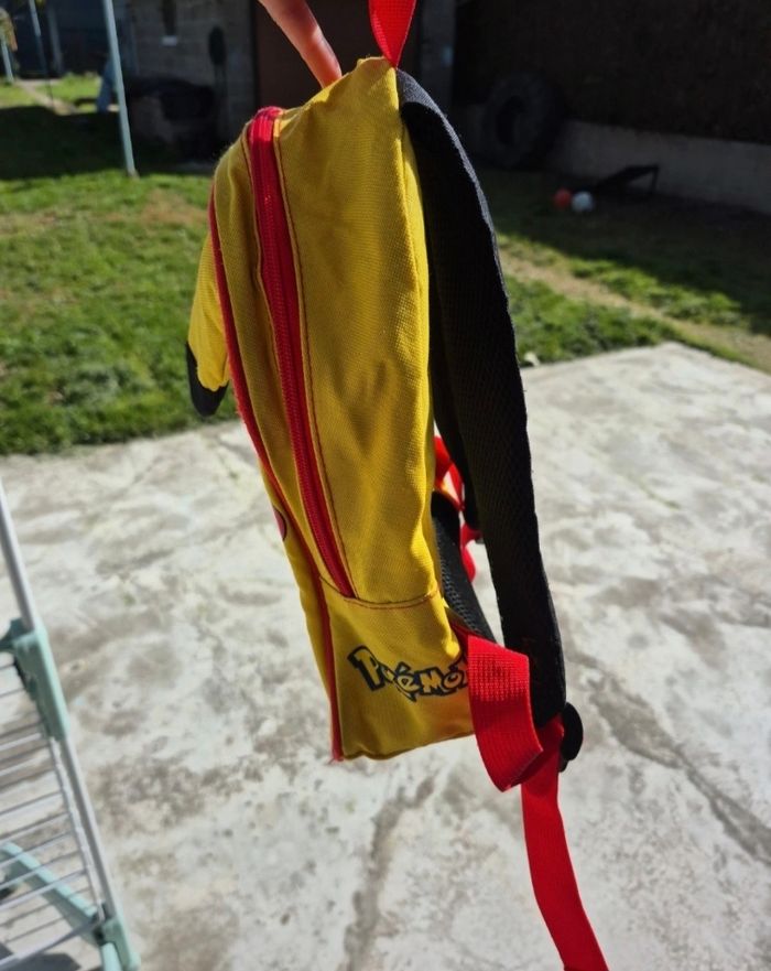 Sac a dos Pikachu - photo numéro 6