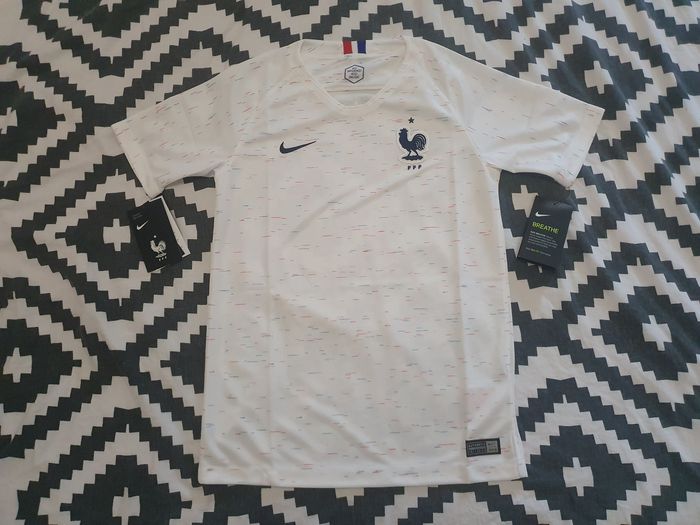 Nike maillot equipe de France taille M 10-12 ans 137-147 - photo numéro 4