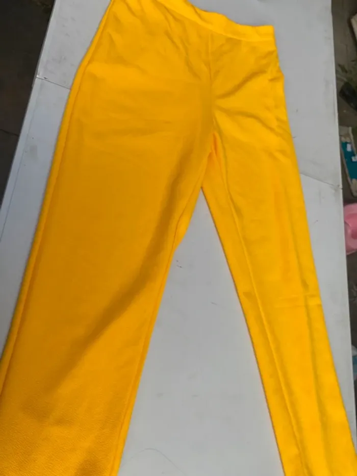 Pantalon neuf - photo numéro 2