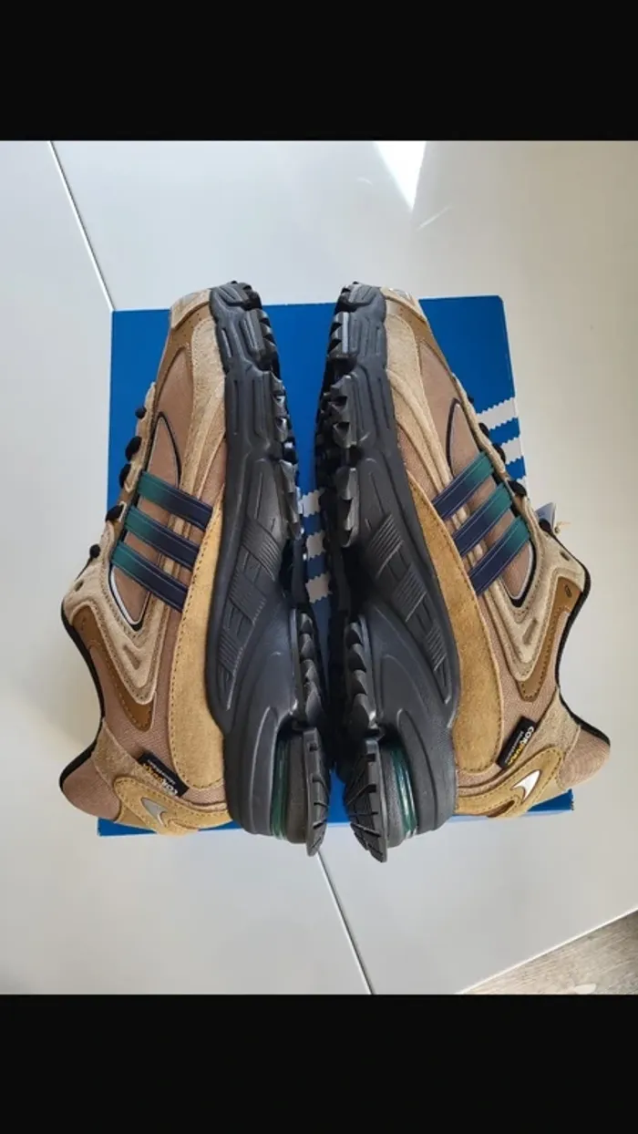 Basket Adidas Response neuve taille 44 2/3 - photo numéro 5
