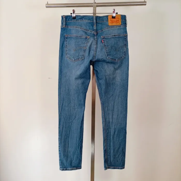 Jean Levi's 512 Slim Taper - Taille W33 L32 - Délavage bleu moyen A595 - photo numéro 6