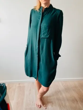 Robe vert foncé à poids noir Kiabi taille 34 en très bon état