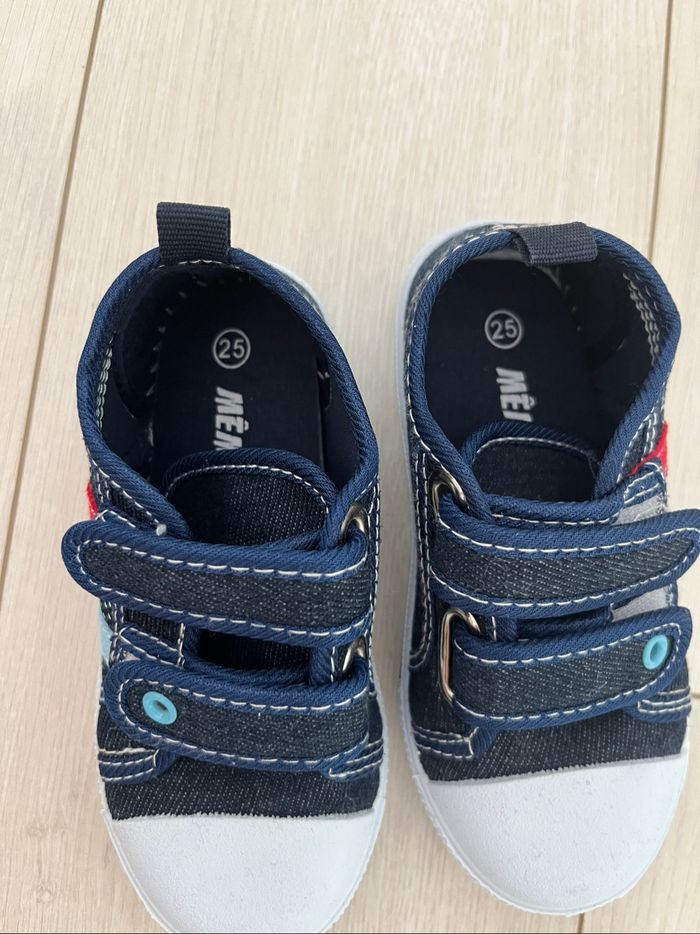Chaussures neuves pointure 25 - photo numéro 4