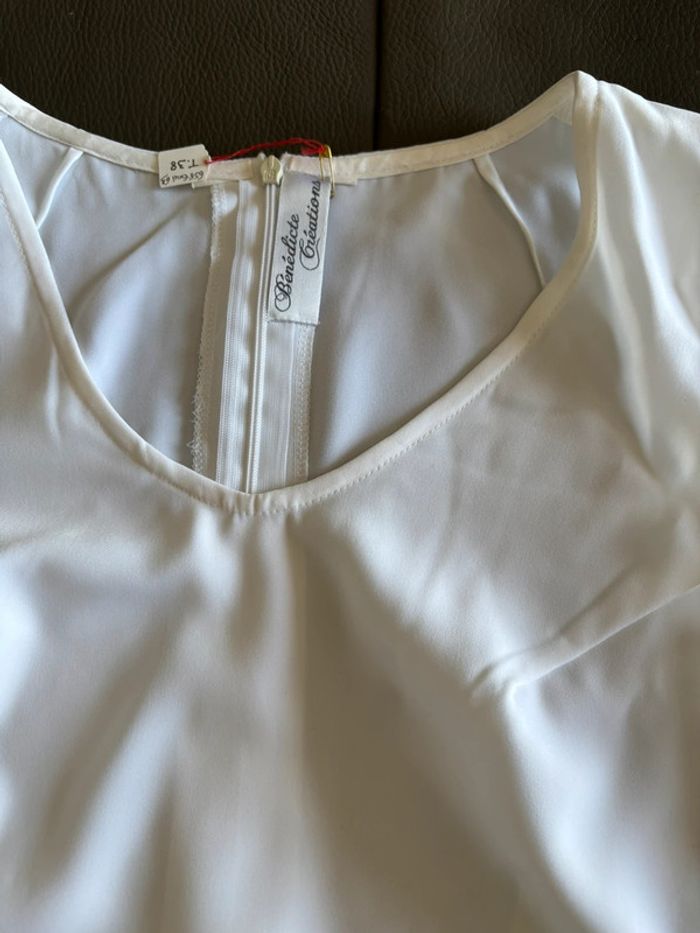 Top blanc taille 38 - photo numéro 2