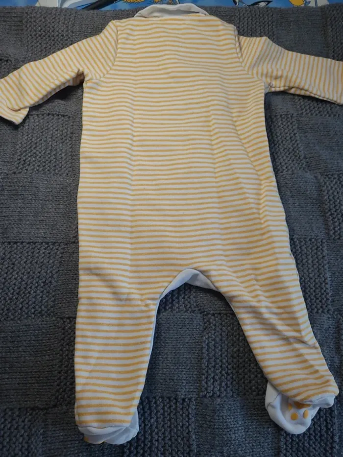 👶Pyjamas mi-saison taille 6mois-68cm👶 - photo numéro 2