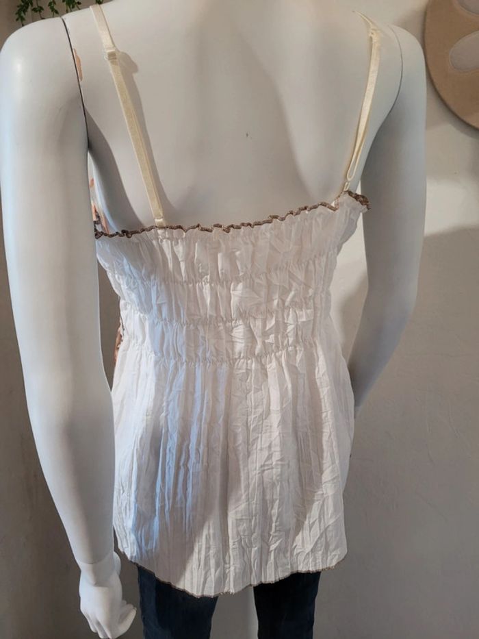 Débardeur avec fleurs - photo numéro 5