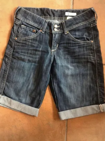 Short H&M  état  neuf (32)
