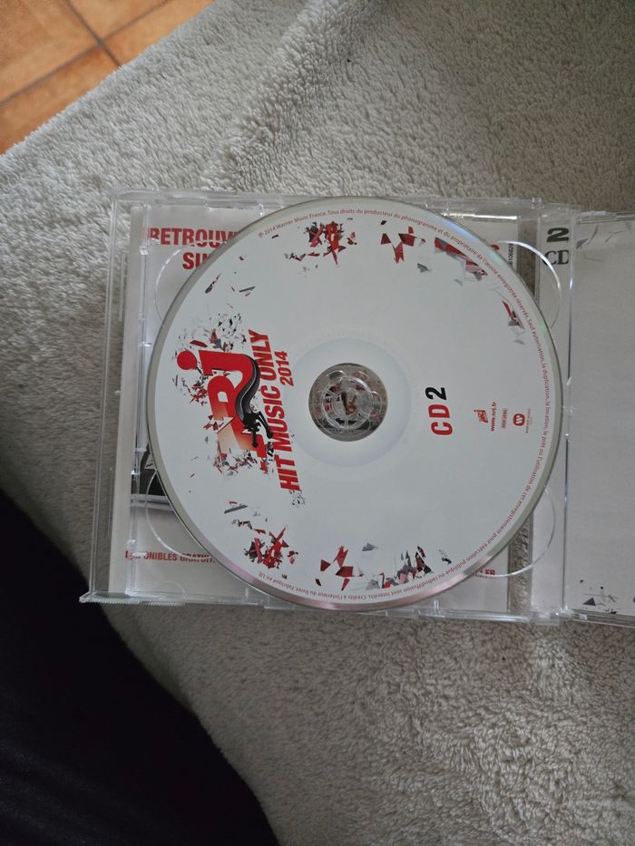 CD hit music only 2014 - photo numéro 5