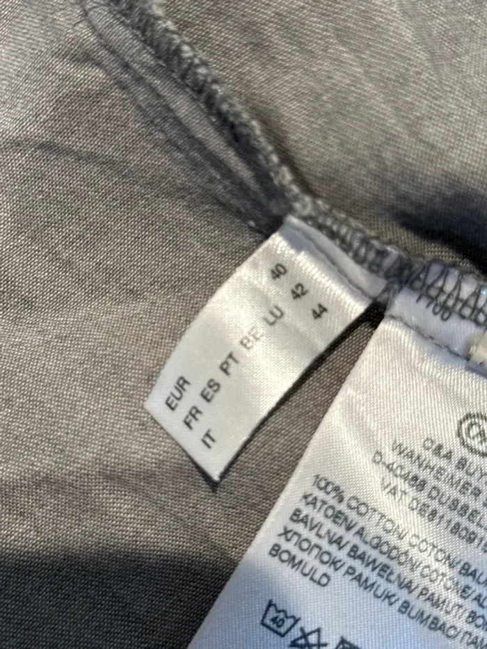Jolie robe manches longues en jean léger femme et brodée au dos - photo numéro 7