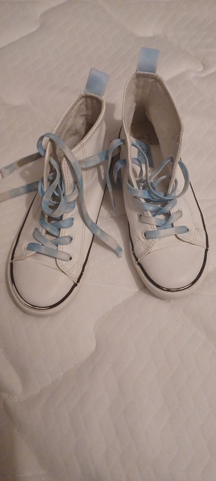 Très belle paire de baskets montante fille Pointure 32 - photo numéro 2