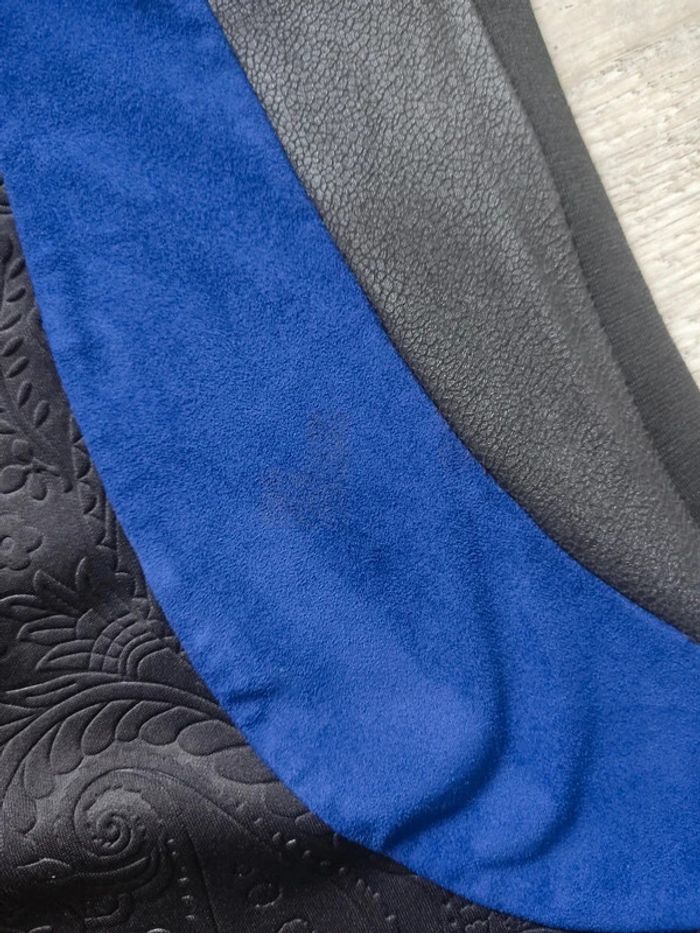 Robe mi-longue empiècements noir simili motifs suédine bleu électrique taille 36 / 38 Multiples - photo numéro 7