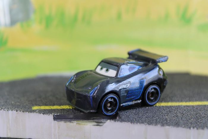 Disney Pixar mini racer Jackson Storm