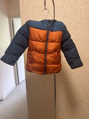 Doudoune chaude taille 4ans marque kiabi