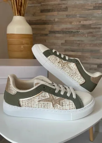 Baskets tendances couleur kaki blanche écru