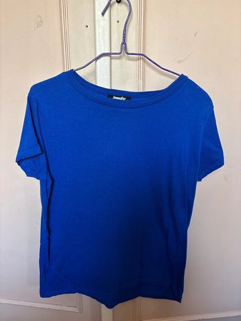 Top bleu