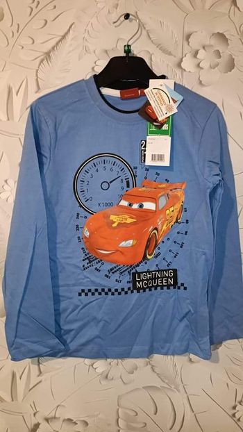 Tee-shirt cars