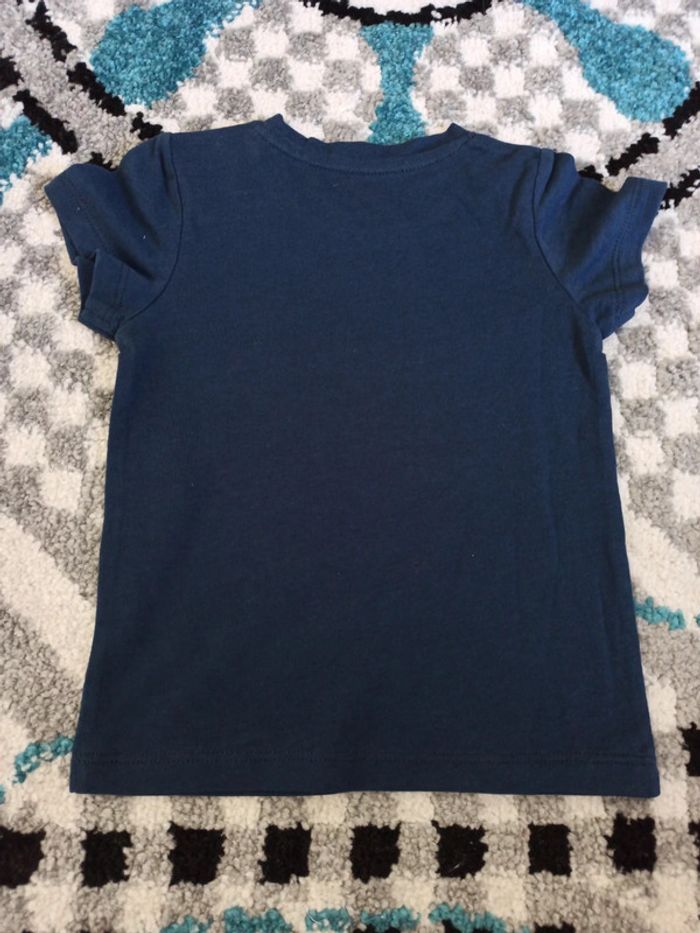 Lot 3 t-shirts manches courtes NEUFS 6 mois - photo numéro 7
