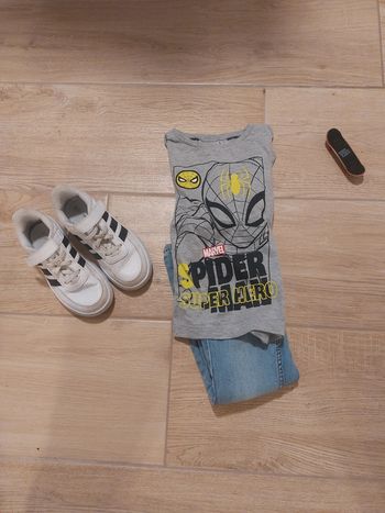 T Shirt à manches longues - Spiderman - 4 ans