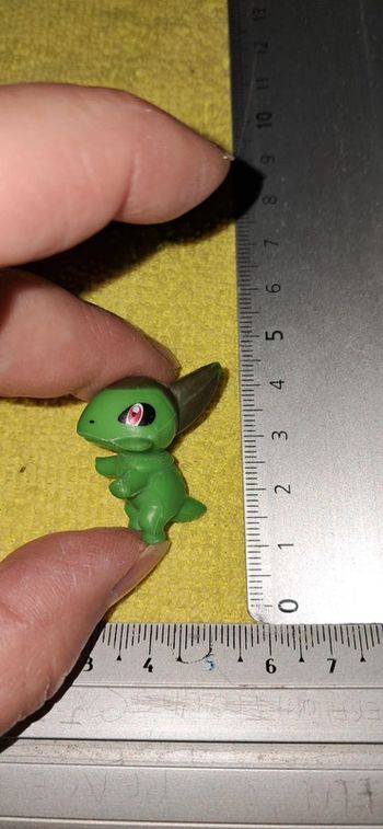 Pokemon figurine