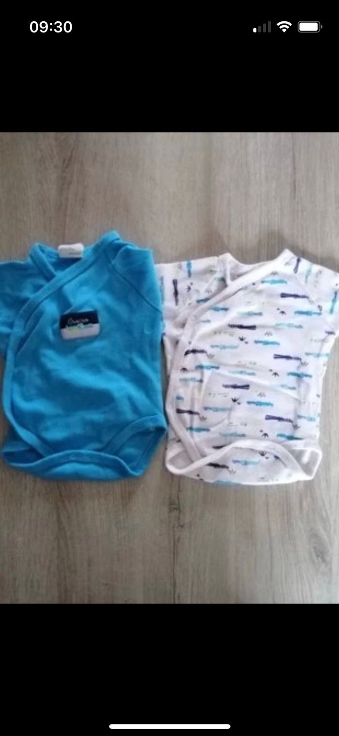 Lot de 11 bodies 3 mois