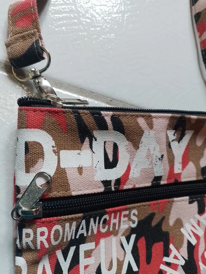 Besace rouge et noir camouflage D-DAY Normandie - photo numéro 4