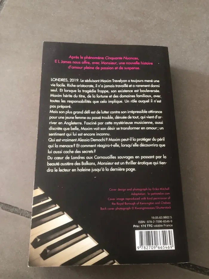 Livre monsieur EL James 📕 - photo numéro 3