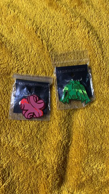 Lot accessoires bijoux fantaisie  paire de boucles d’oreilles