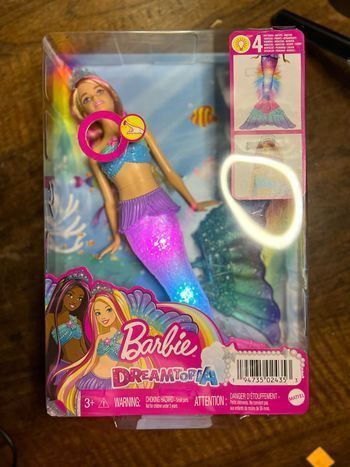 Poupée Barbie Dreamtopia - Sirène Lumières de rêve