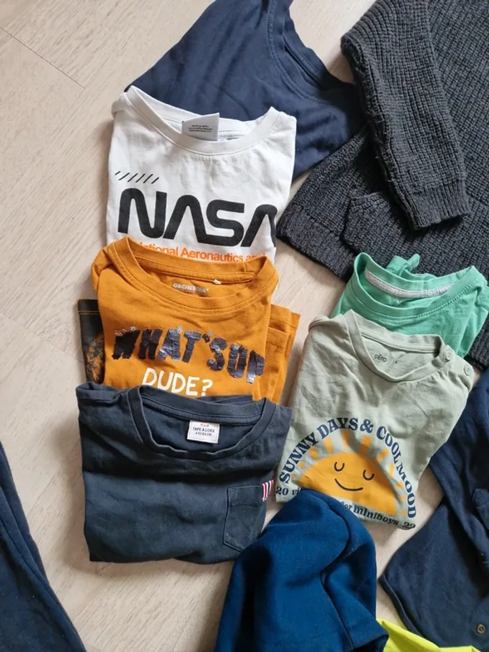 Lot vêtements garçon 4 ans - photo numéro 3