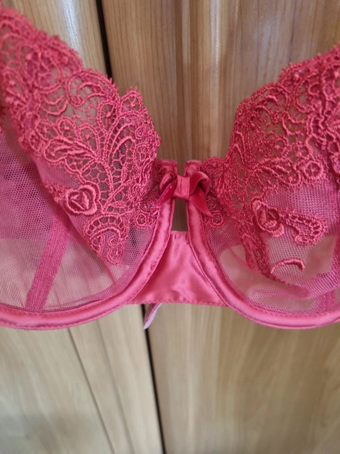 Soutien-gorge rouge chantelle - photo numéro 4