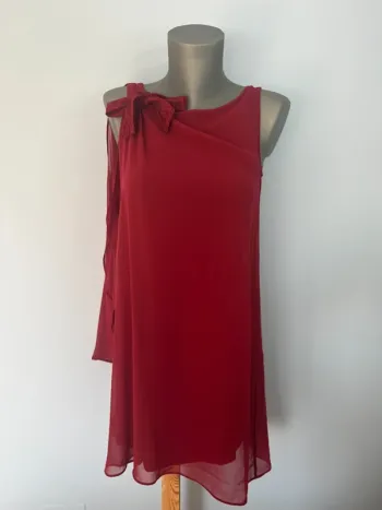 Robe courte Naf Naf couleur bordeaux taille M – élégante, légère & féminine