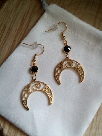 Boucles d'oreilles pierres noires et lunes
