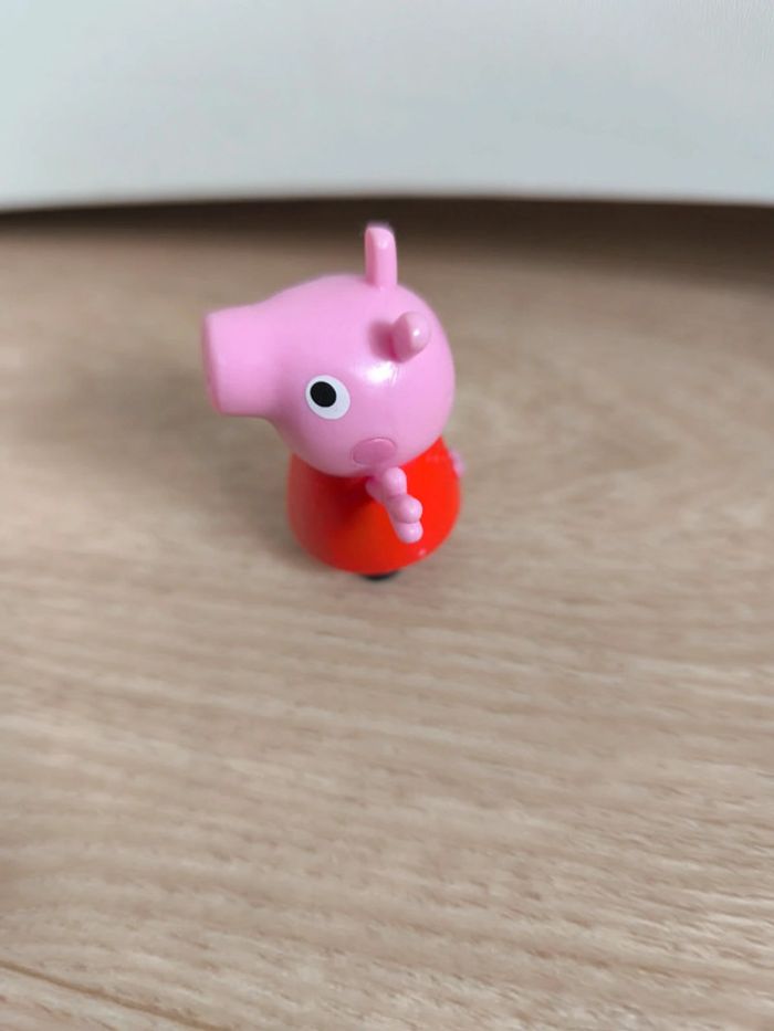 Figurine Peppa pig - photo numéro 4