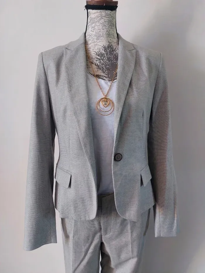 Ensemble gris "Zara" - photo numéro 5