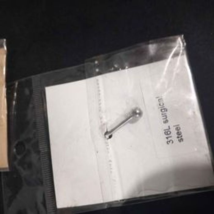 4 Piercings divers - photo numéro 7