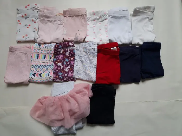 Lot 15 leggings fille 6 mois