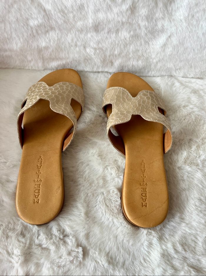 Sandales, claquette, mules beiges en cuir pointure 36 - photo numéro 5
