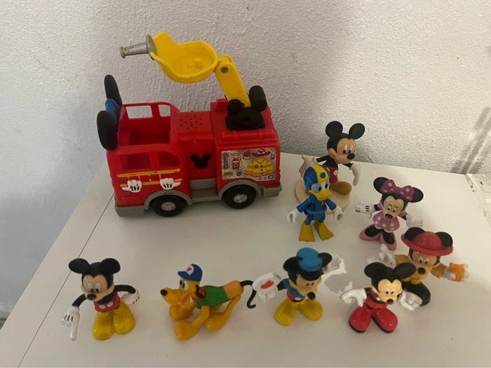 lot mickey avec voiture - photo numéro 4