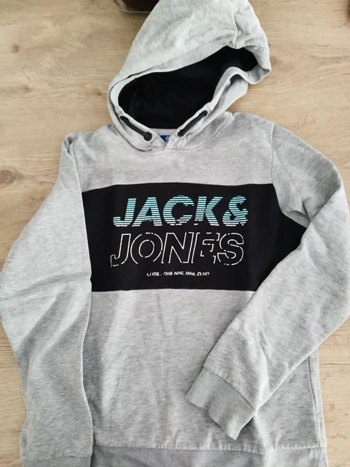 Sweat capuche Jack et Jones 12 ans