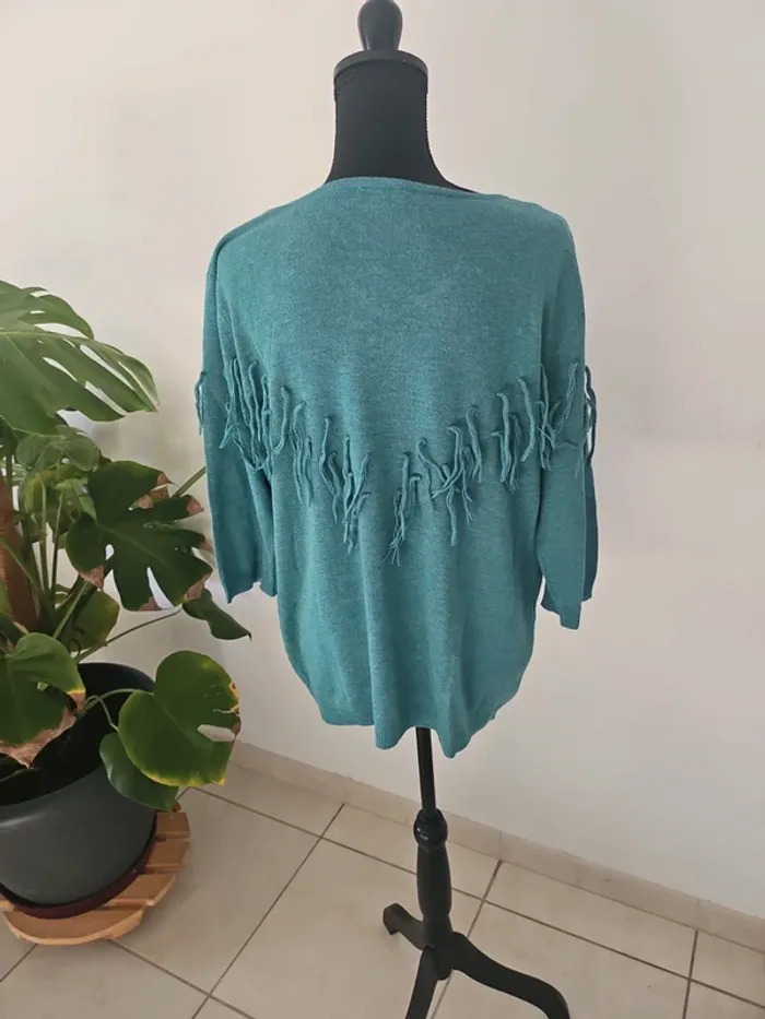 Pull marque RIU Paris - photo numéro 4