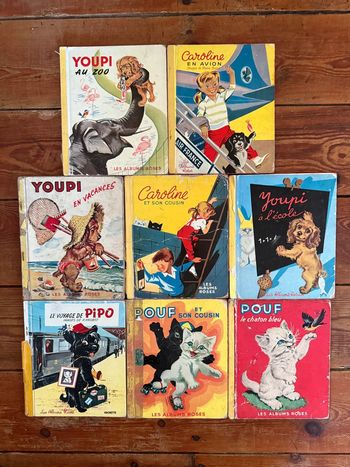 Bord jaune - Lot de 8 livres anciens vintage Les albums roses Caroline Hachette Pierre Probst