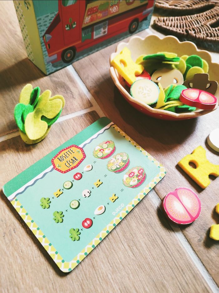 🥗Coffret Dinette Rosette et César salade et divers légumes en bois et feutrine marque Djeco - photo numéro 2