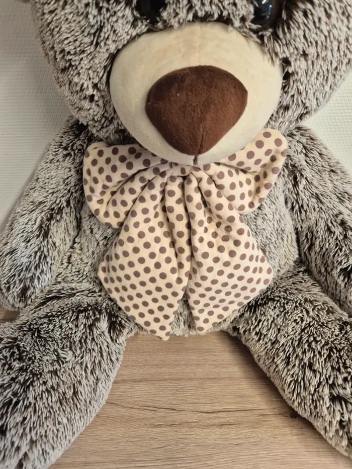 Ours en peluche - photo numéro 2