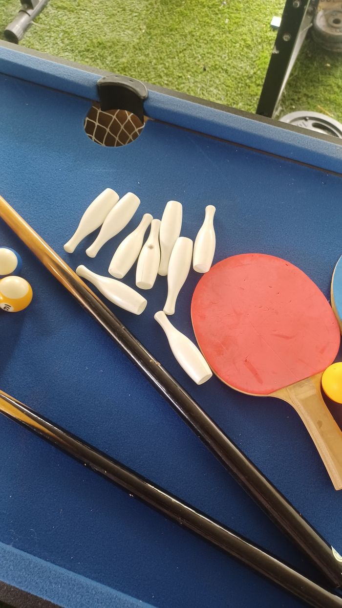 Table de jeux multifonction babyfoot riley england très bon état  table de billard pi ng ping - photo numéro 9